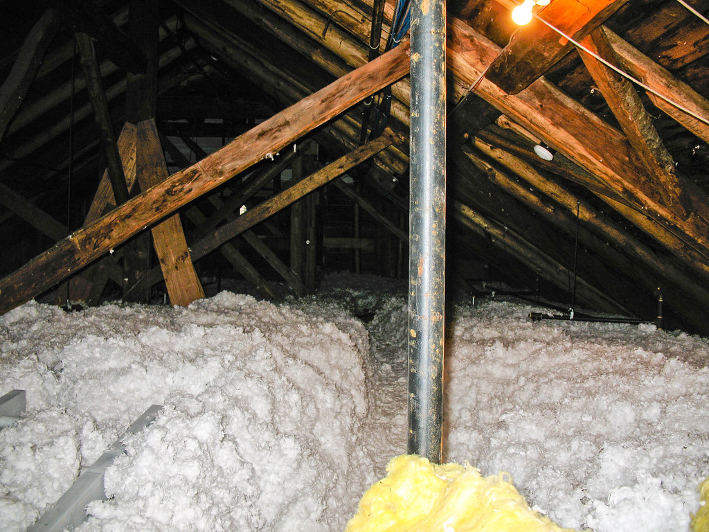 How To Choose The Right Attic Insulation Contractor For Your Home
